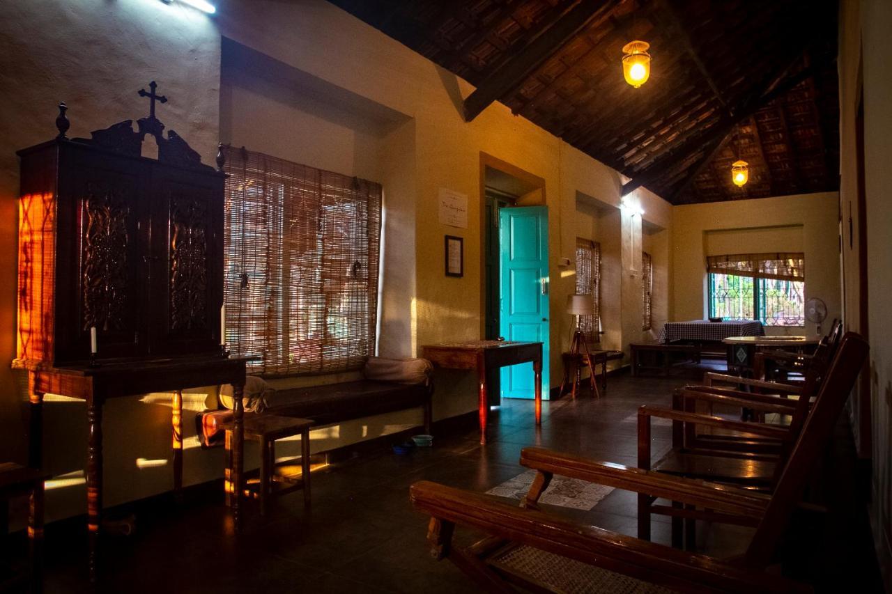 The Bungalow Bogmalo An 1880 Indo Portuguese Heritage Beach Villa South Goa Номер фото