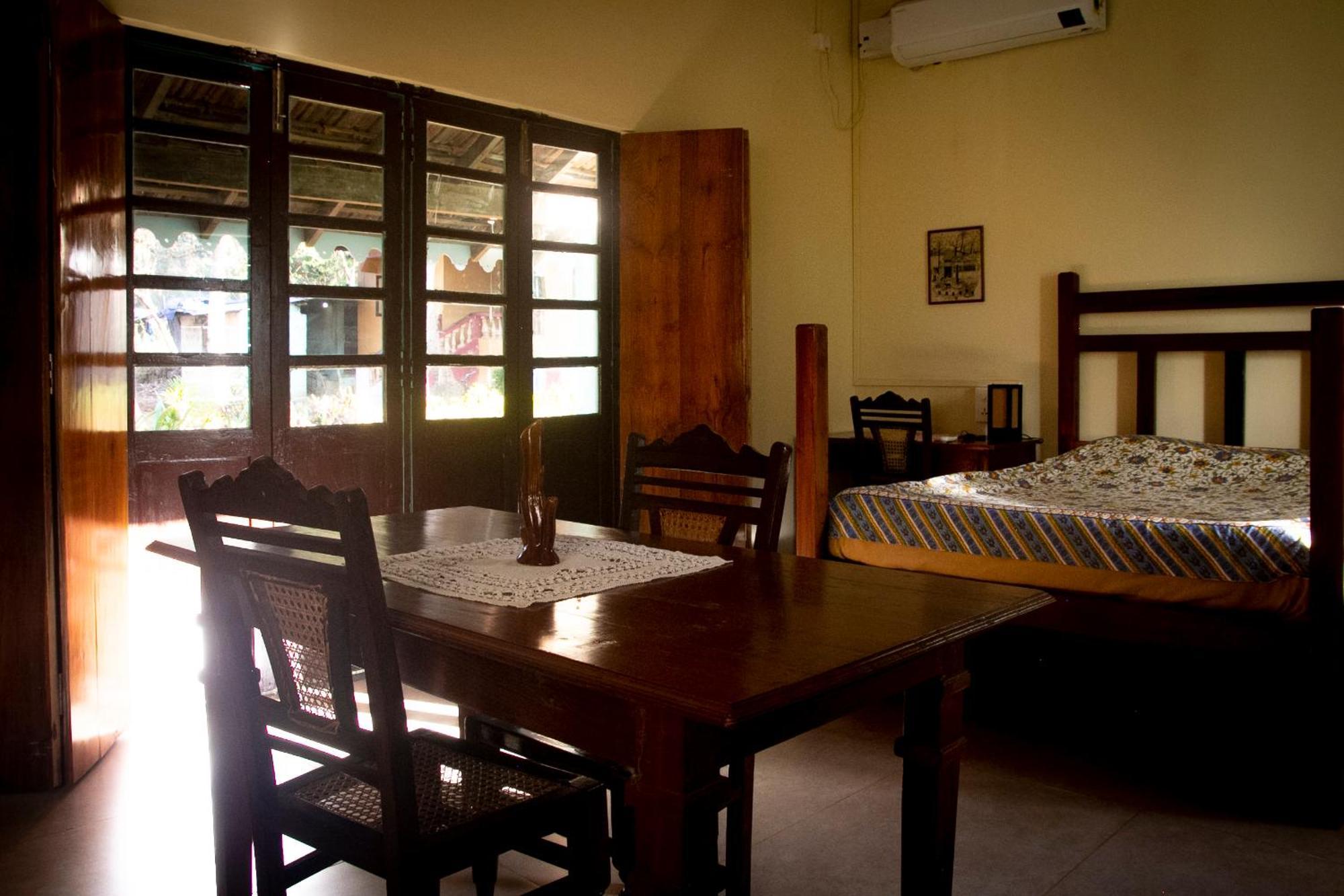 The Bungalow Bogmalo An 1880 Indo Portuguese Heritage Beach Villa South Goa Экстерьер фото