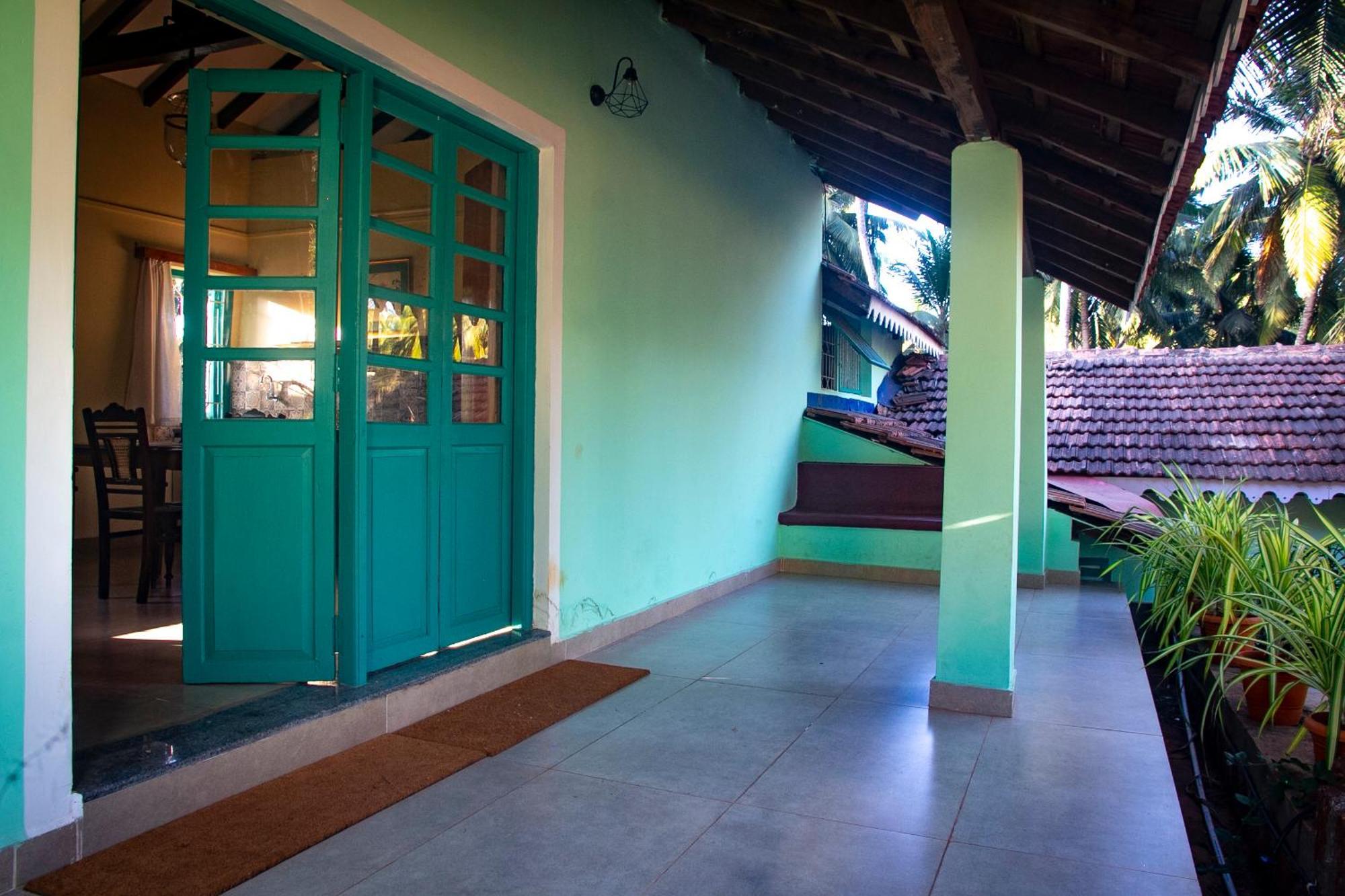 The Bungalow Bogmalo An 1880 Indo Portuguese Heritage Beach Villa South Goa Экстерьер фото